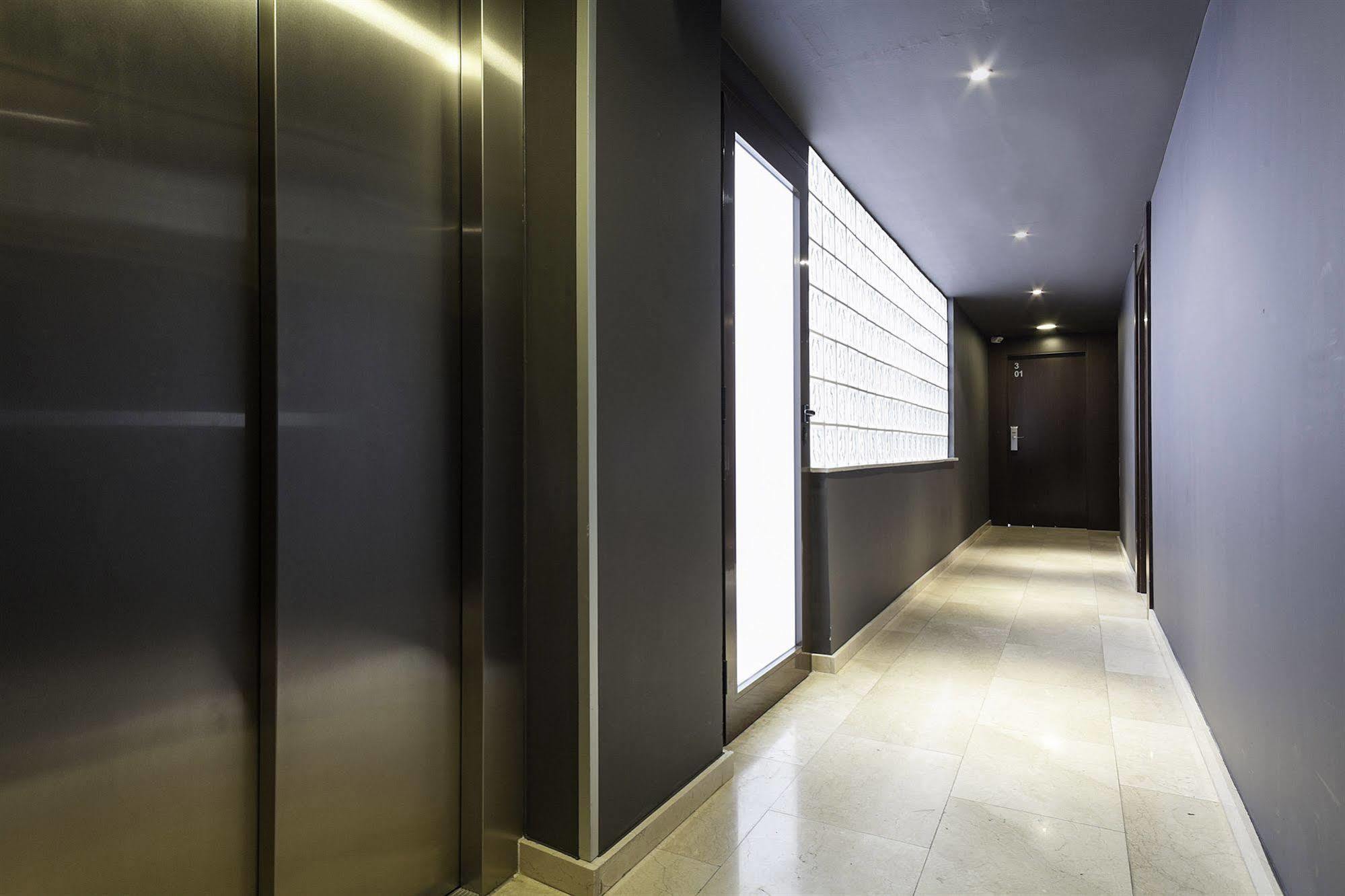 Acta Bcn 40 Hotel Barcelona Exterior photo
